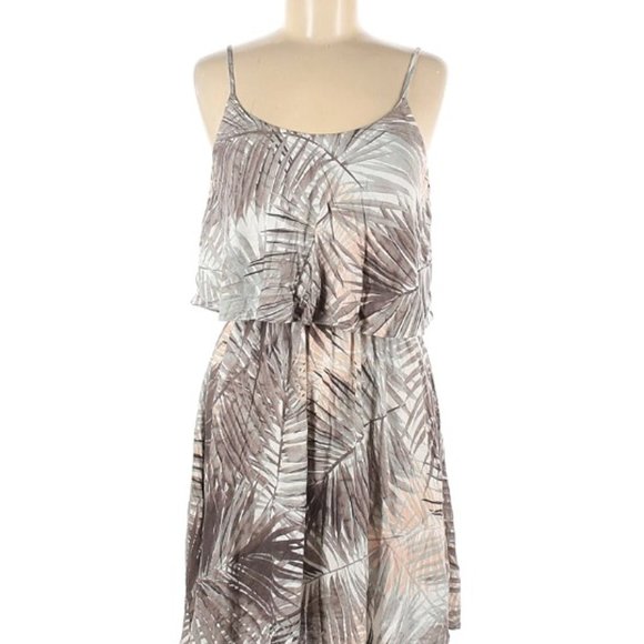 H&M Dresses & Skirts - H&M Tropical Leaf Print Spaghetti Strap Dress